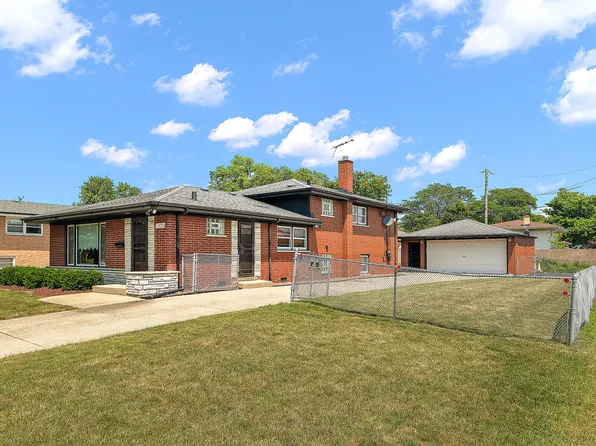 11035 Lombard Ave, Chicago Ridge, IL 60415