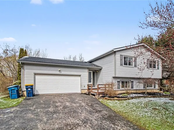 1333 Whitney Rd, Ontario, NY 14519