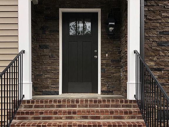 2nd image of 2297 NE Shady Ln