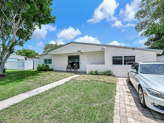 2nd image of 9740 Cutler Ridge Dr