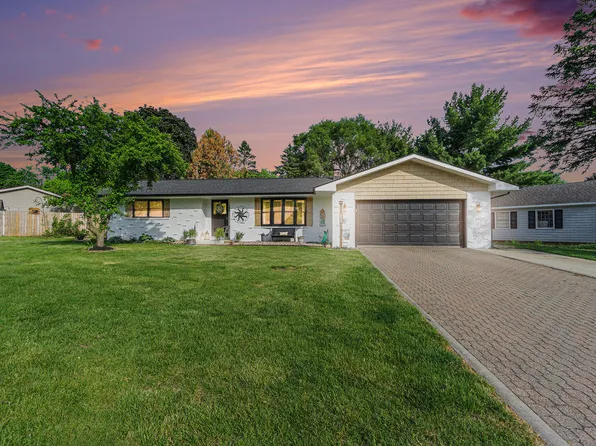 1308 Rolling Ridge Ln, Sturgis, MI 49091