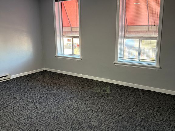 2nd image of 531 S 6th St #2