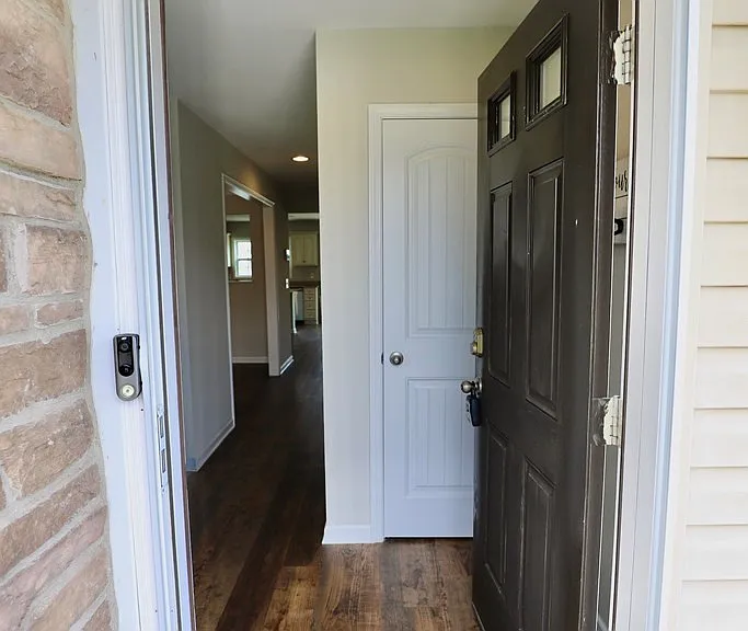 3680 Moseley Dr — Photo 5