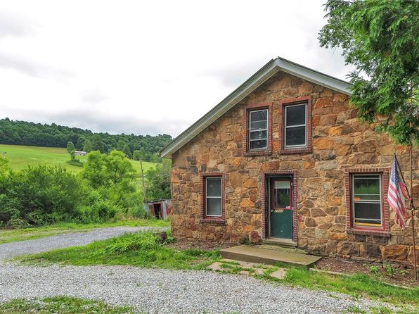 2505 Parkwood Rd, Shelocta, PA 15774
