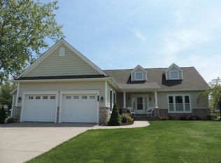 5162 E Blue Teal Dr, Port Clinton, OH 43452