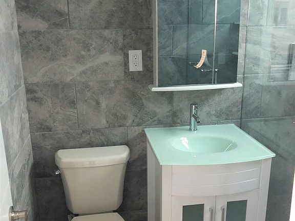 4th image of 1280 NE 105th St #14