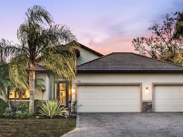 7728 Rio Bella Pl, University Park, FL 34201