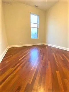 1512 W Erie St #3R — Photo 3
