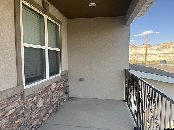 3rd image of 1925 E Teton Blvd