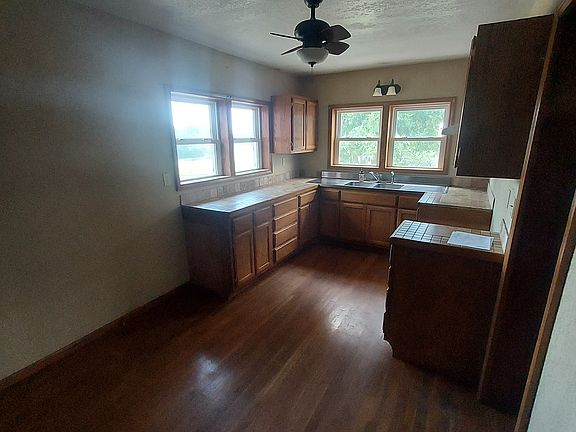 Kitchen. Fridge is now located on the left