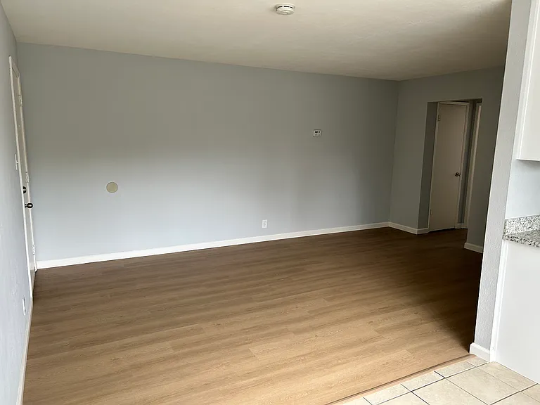 1007 Leigh Ave #7 — Photo 5