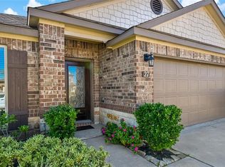 27 Royal Rose Dr, Manvel, TX 77578