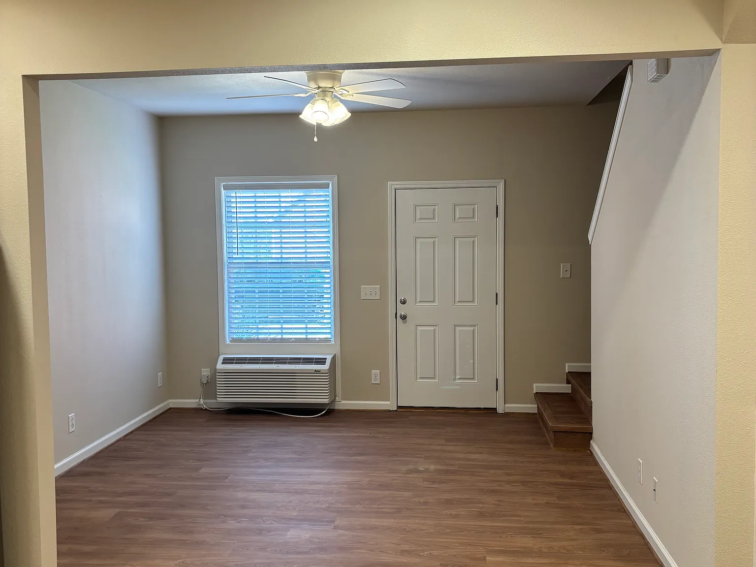 2 bed, 1150 sqft, $1,325 — Photo 3