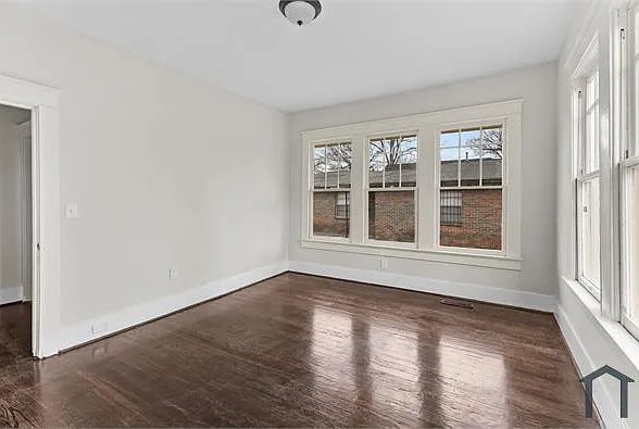1233 Fulton Ave — Photo 8