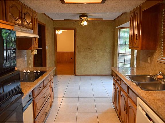 4th image of 4634 Bayberry Ln