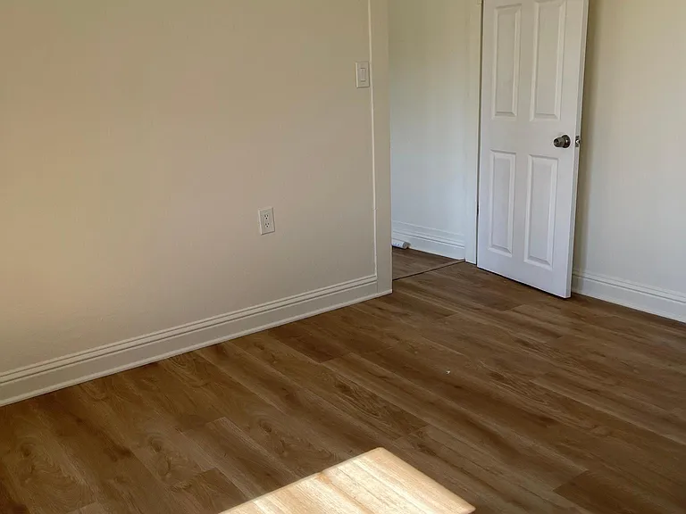 533 University Ave #3 — Photo 20