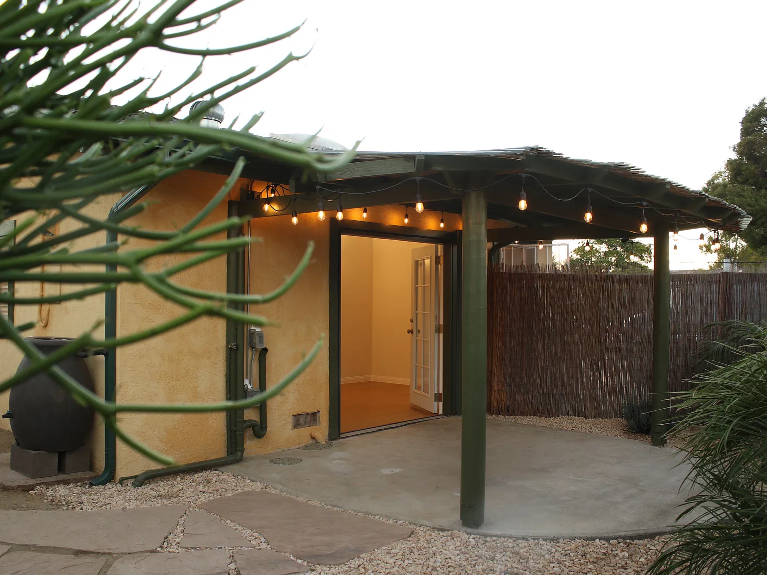1 bed, $2,500 — Photo 1