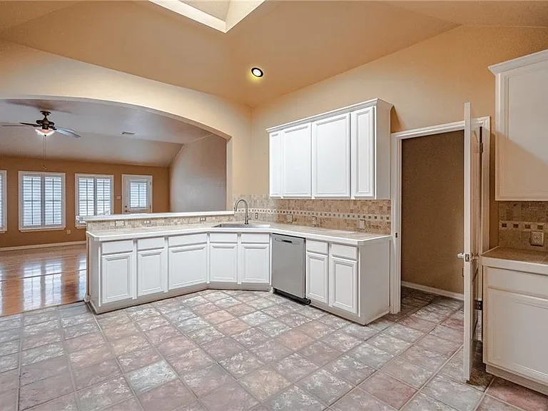 27 Troon Dr — Photo 16