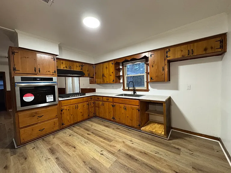 714 Avondale Rd — Photo 25