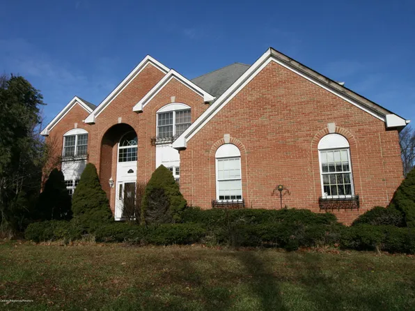 150 Lions Ct, Freehold, NJ 07728