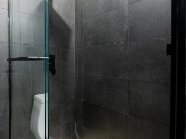 135 West 24th Street image 15 of 17