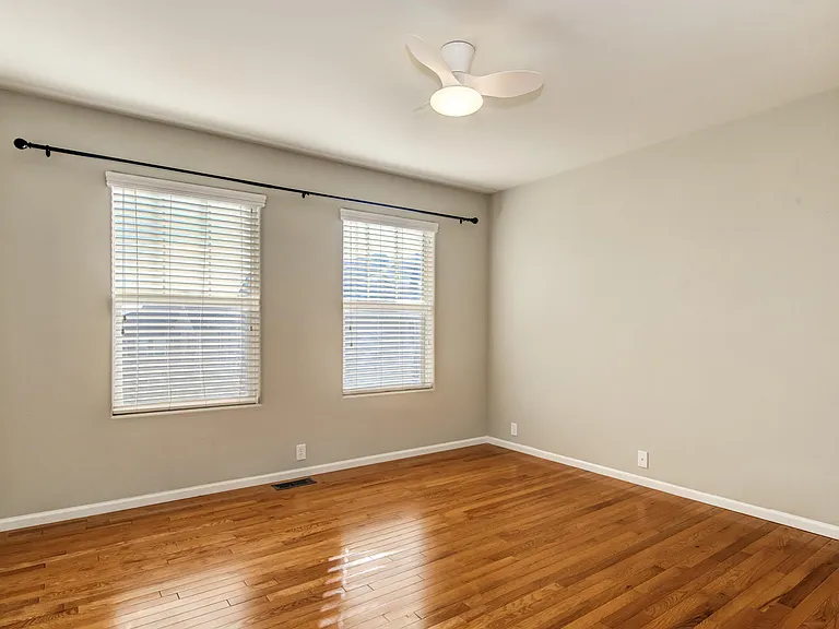 7198 Red Sand Grv — Photo 20