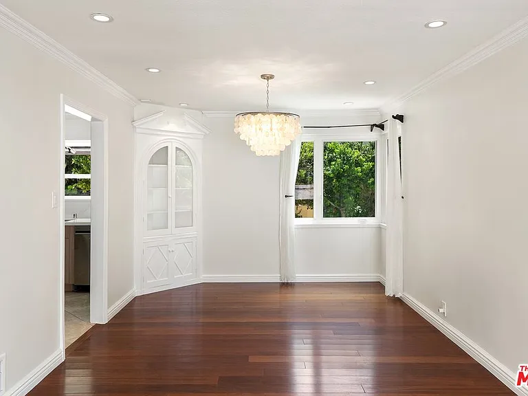 1101 Harvard St — Photo 10