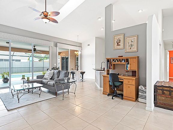 5th image of 4082 SW Canrady St