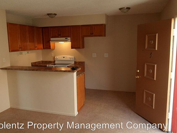 5th image of 530 E 14th St APT 5