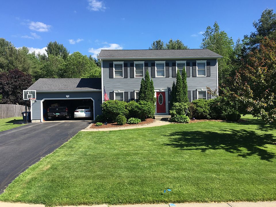2nd image of 72 Andrea Ln