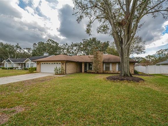 2nd image of 903 Heatherbrook Dr