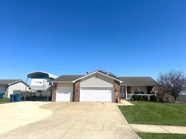 621 Persimmon Pkwy, Hebron, IN 46341
