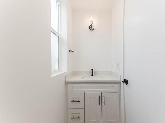 2nd image of 1238 N Beachwood Dr #5