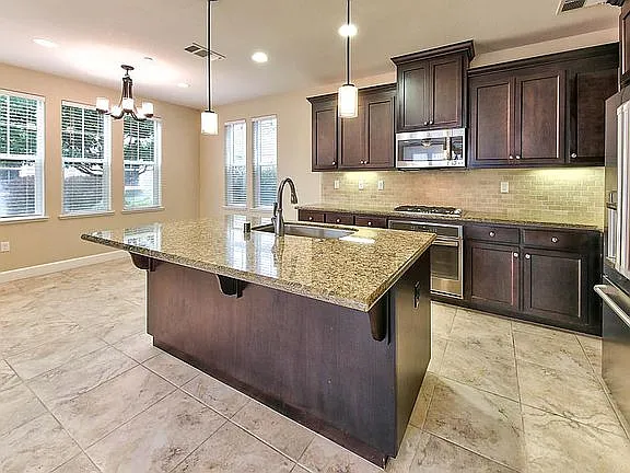 5007 Telegraph Blvd — Photo 2