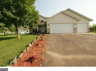 7251 377th Cir, North Branch, MN 55056