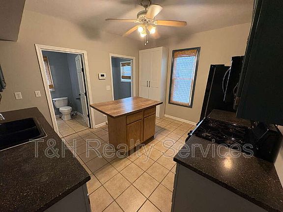 5th image of 1529 Sturm Ave