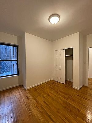 5th image of 240 E 33rd St #2C
