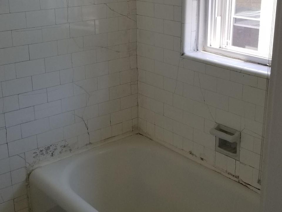 2nd image of 826 Main St #312
