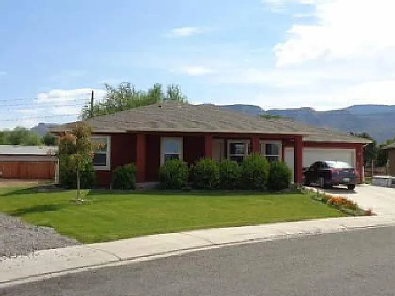 Cabernet Dr — Photo 1