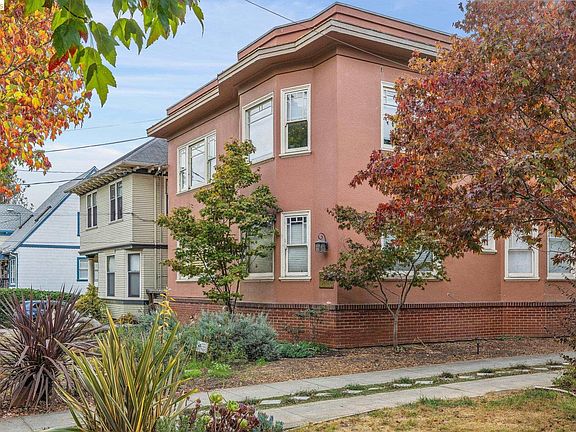 2nd image of 2632 Hillegass Ave APT D