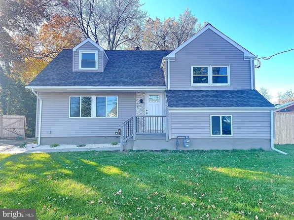 7 Baltusrol St, Hamilton, NJ 08690