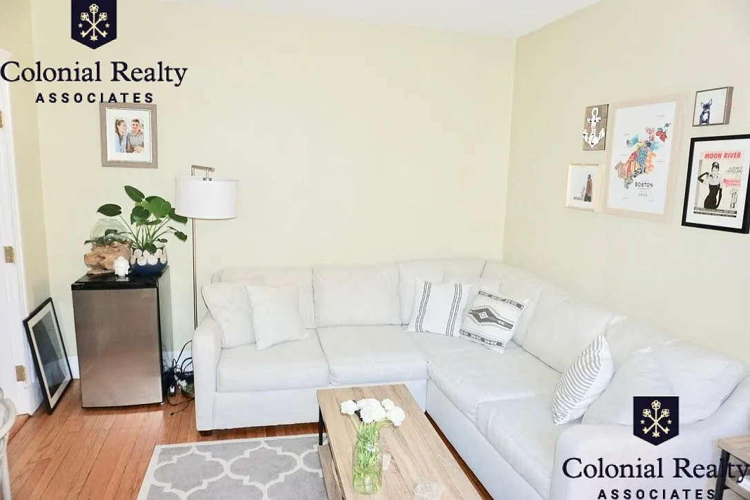 1 bed, 1.0 bath, 750 sqft, $3,100 — Photo 2
