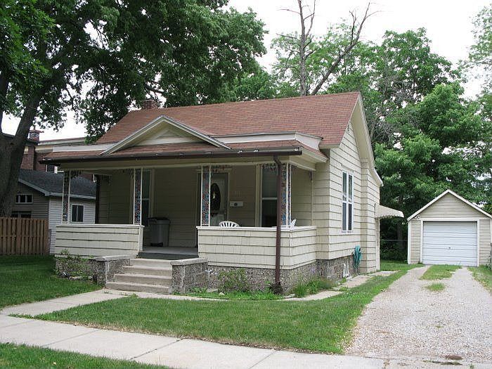 1st image of 513 N Washington Ave