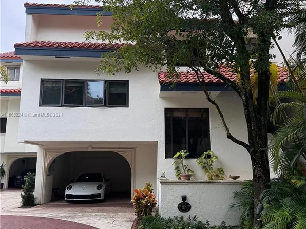 2000 S Bayshore Dr APT 68, Miami, FL 33133