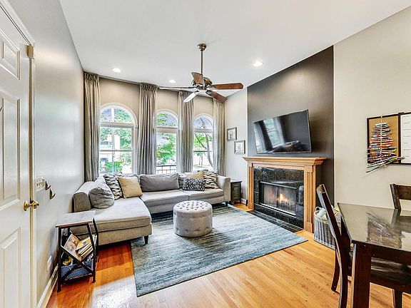 2nd image of 2932 N Damen Ave #1