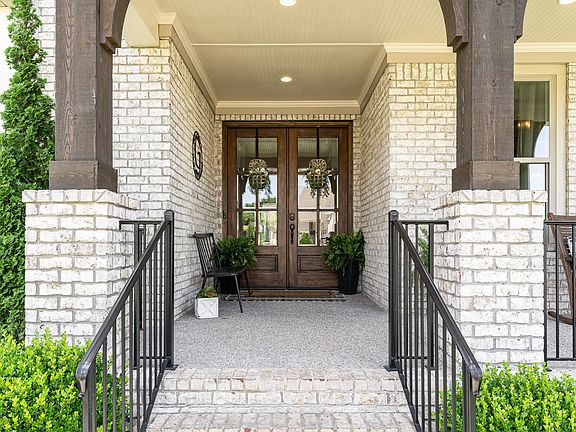 4th image of 4613 Majestic Meadows Dr