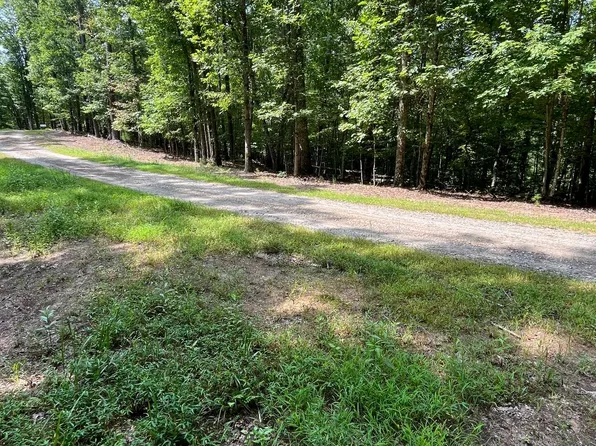 342 Three Oaks Dr, Morganton, GA 30560