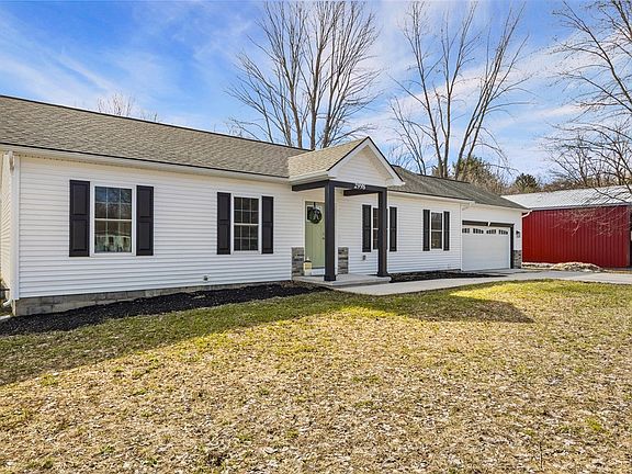 3rd image of 2998 Walworth Marion Rd