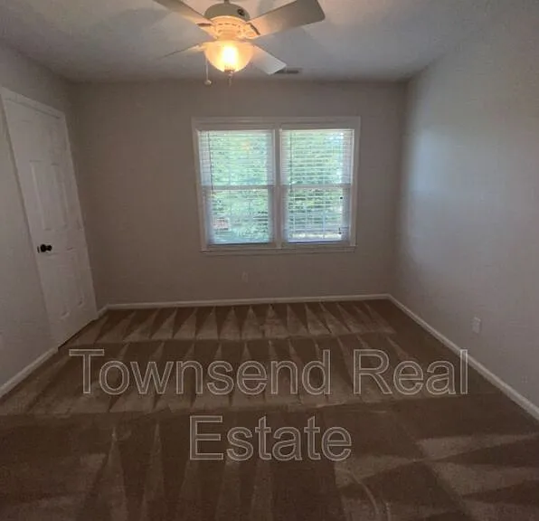 303 Wagoner Dr — Photo 18