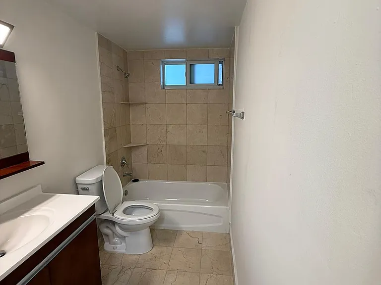 1917 Bay Dr #3 — Photo 12